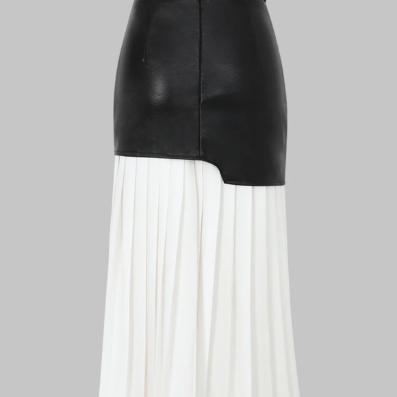 NWT Black White Asymmetric Patchwork Faux Leather Chiffon Pleated Midi Skirt - Picture 3 of 6